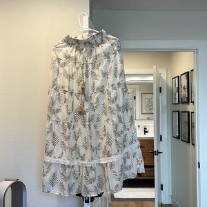 Can small brown and white maxi skirt